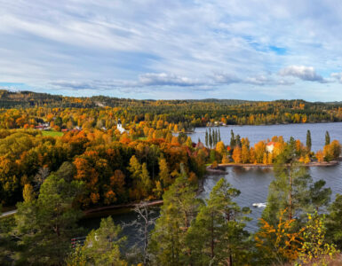 Norra Vi kyrkby, Norra Vi kyrka, Norra Vi socken, Ydre kommun